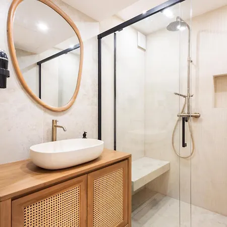 Апартаменты Avec Terrasse Et Parking Centre St-tropez Сен-Тропе