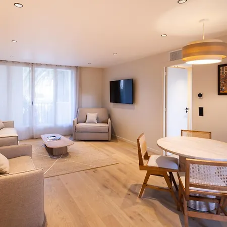 Avec Terrasse Et Parking Centre St-tropez Апартаменты