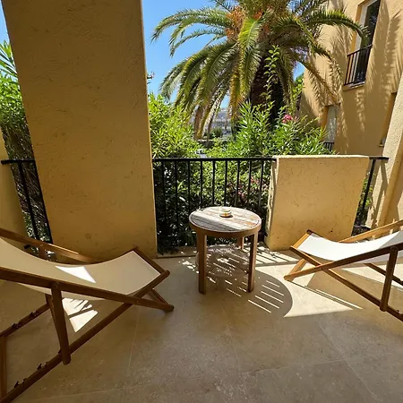 Avec Terrasse Et Parking Centre St-tropez Апартаменты *