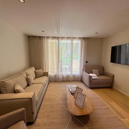 Avec Terrasse Et Parking Centre St-tropez Апартаменты