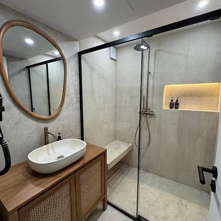 Avec Terrasse Et Parking Centre St-tropez Апартаменты Сен-Тропе